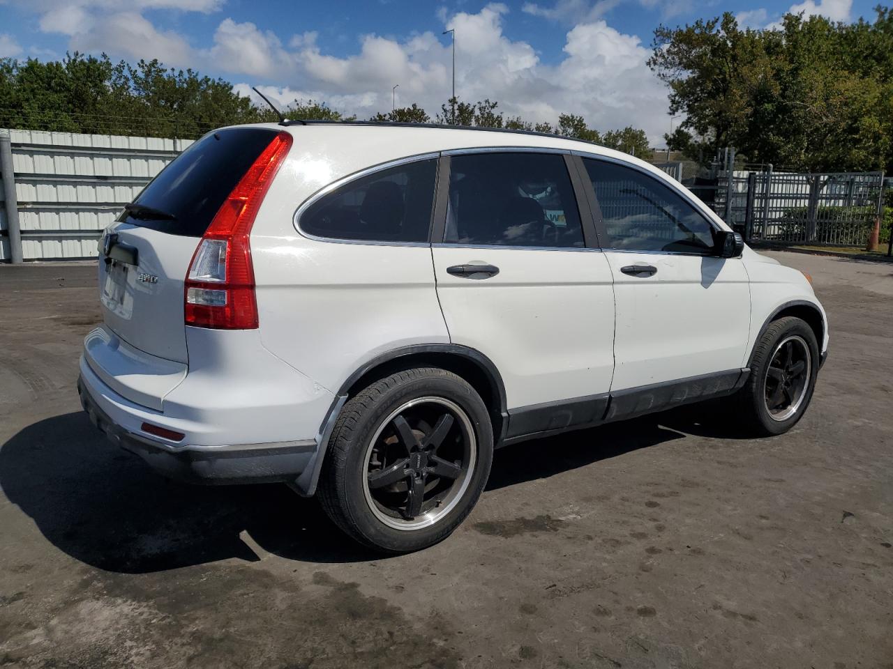 2011 Honda CR-V - Image 3
