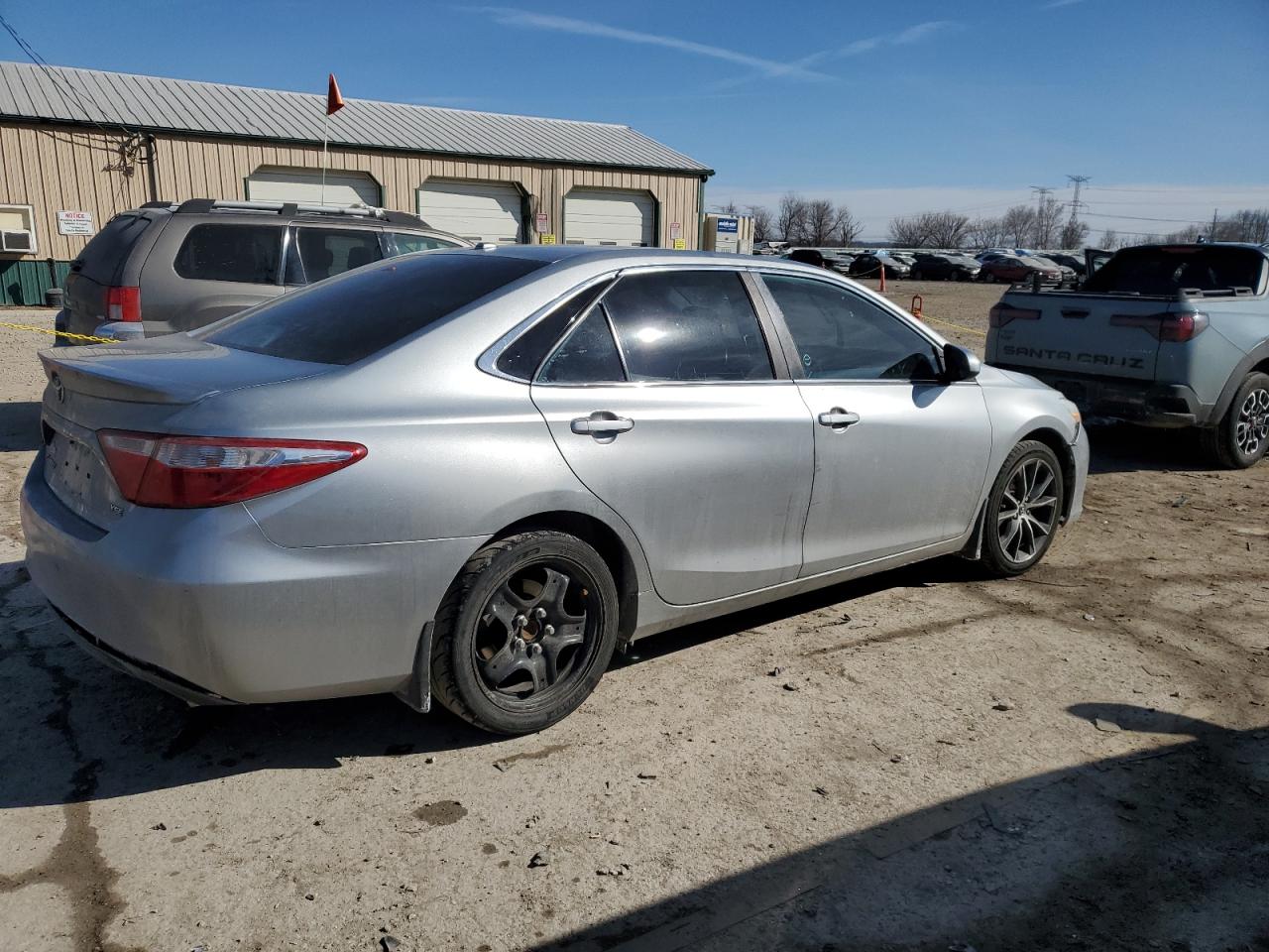 2015 Toyota Camry - Image 3