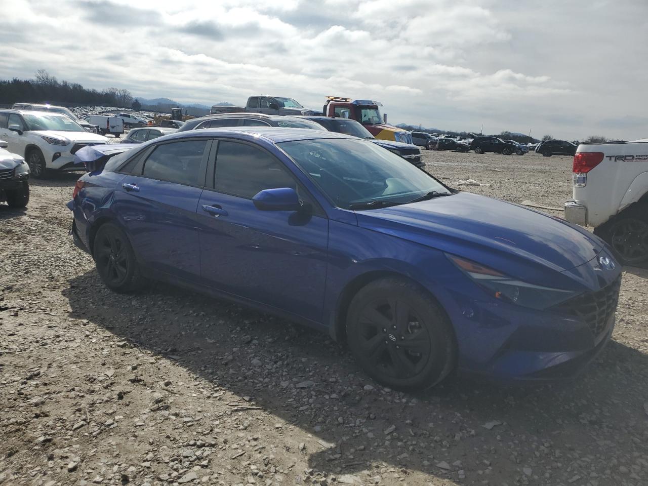 2021 Hyundai Elantra - Image 4