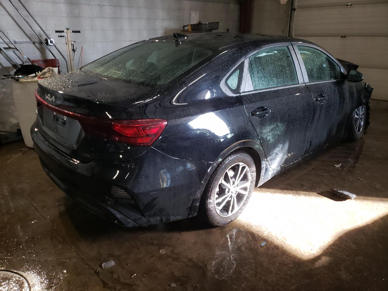 2022 Kia Forte - Image 3