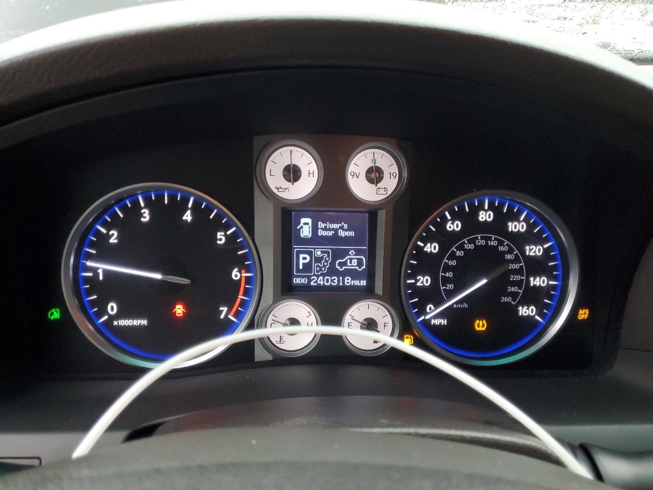 2011 Lexus Lx 570 VIN: JTJHY7AX3B4081312 Lot: 45918975