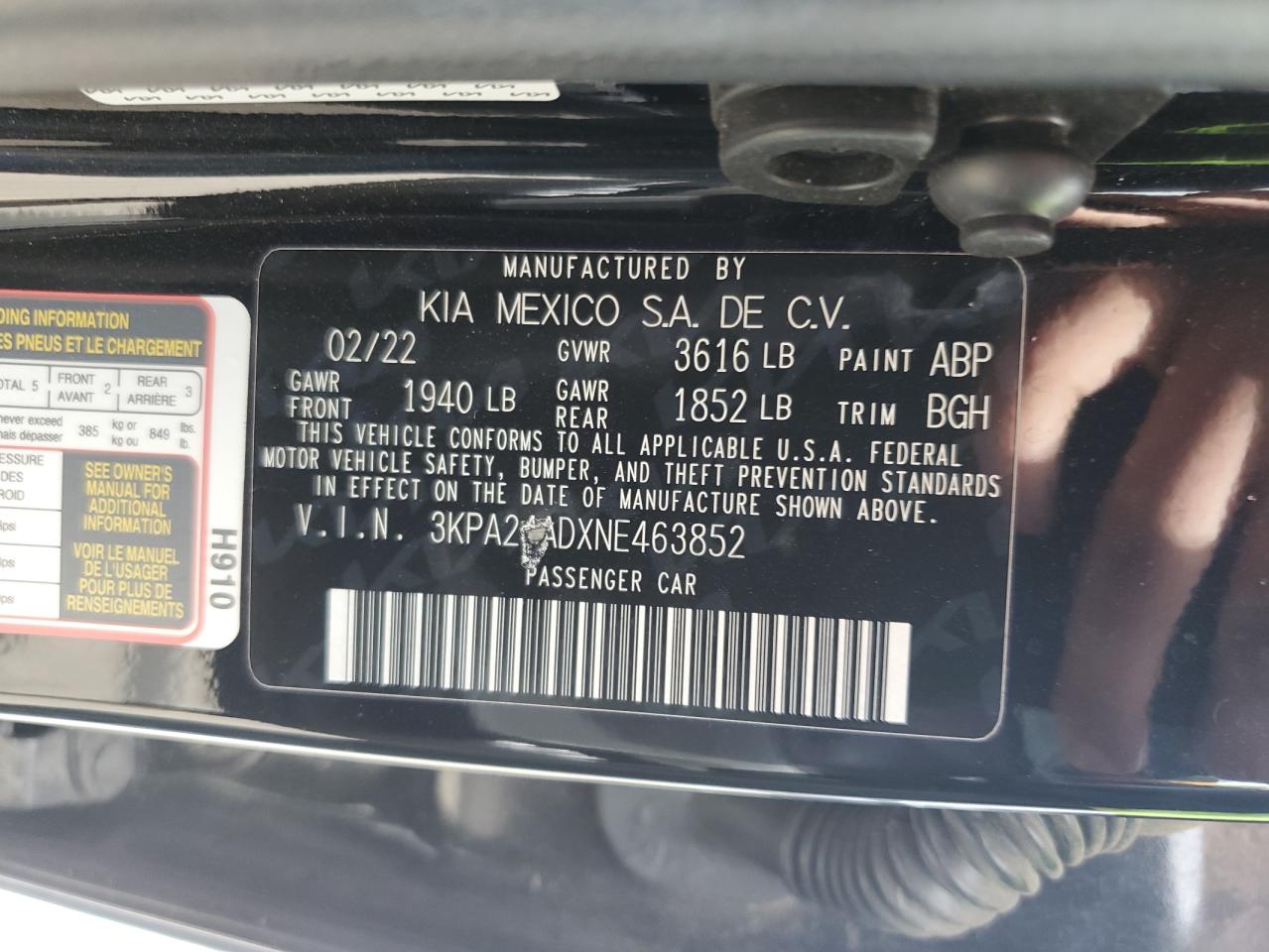 2022 Kia Rio - Image 13