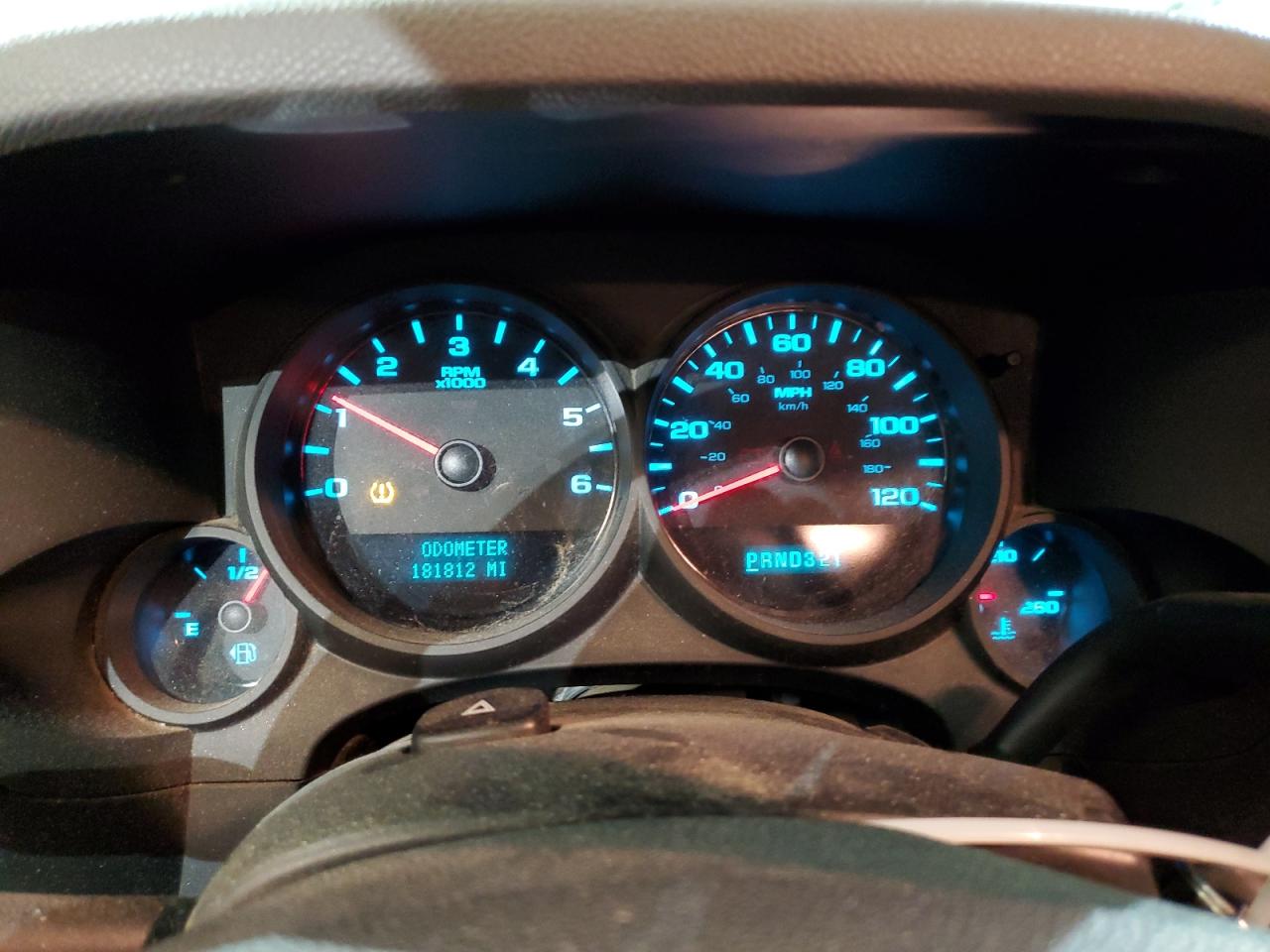 2013 Chevrolet Silverado - Image 9