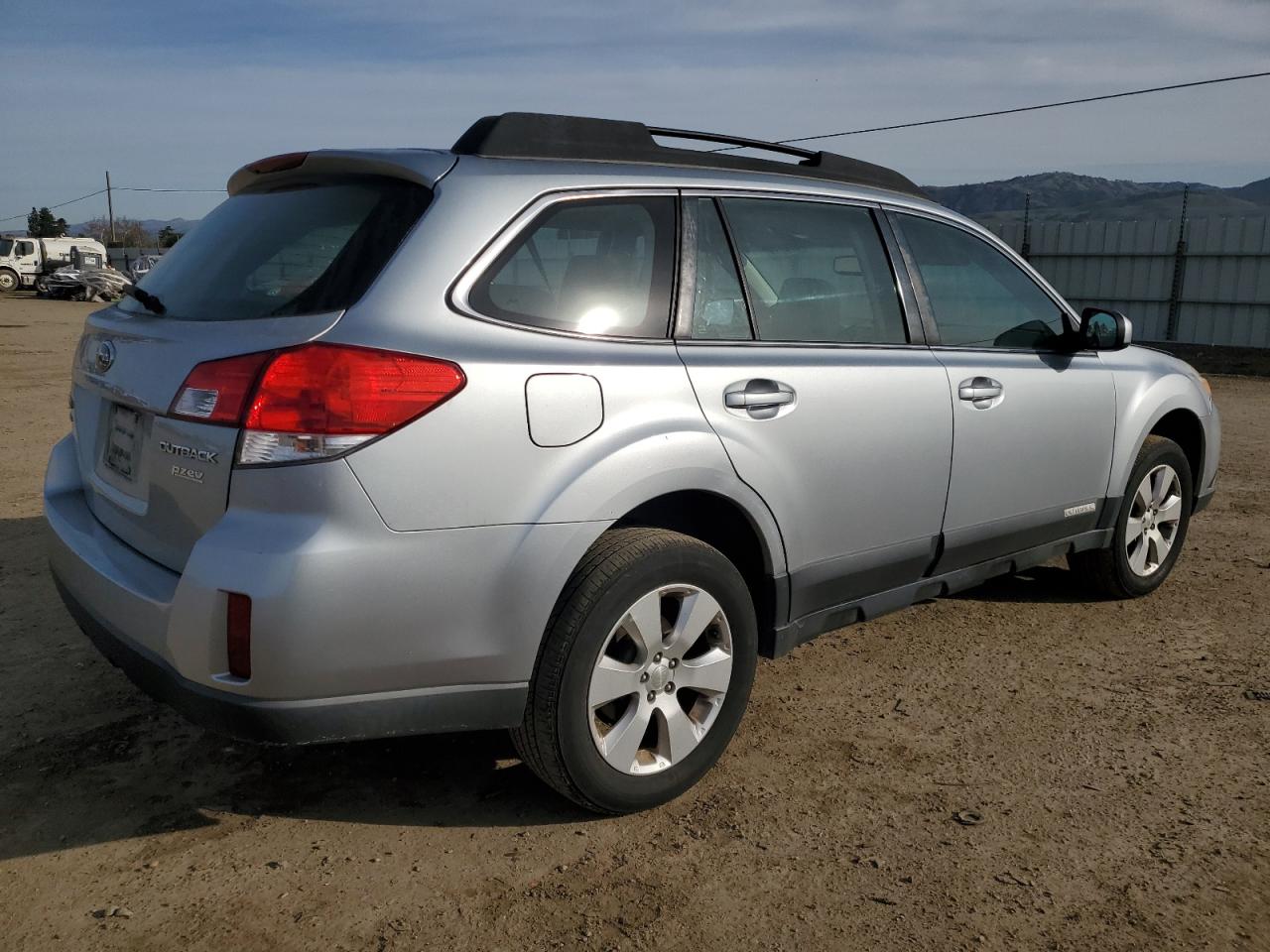 2012 Subaru Outback - Image 3