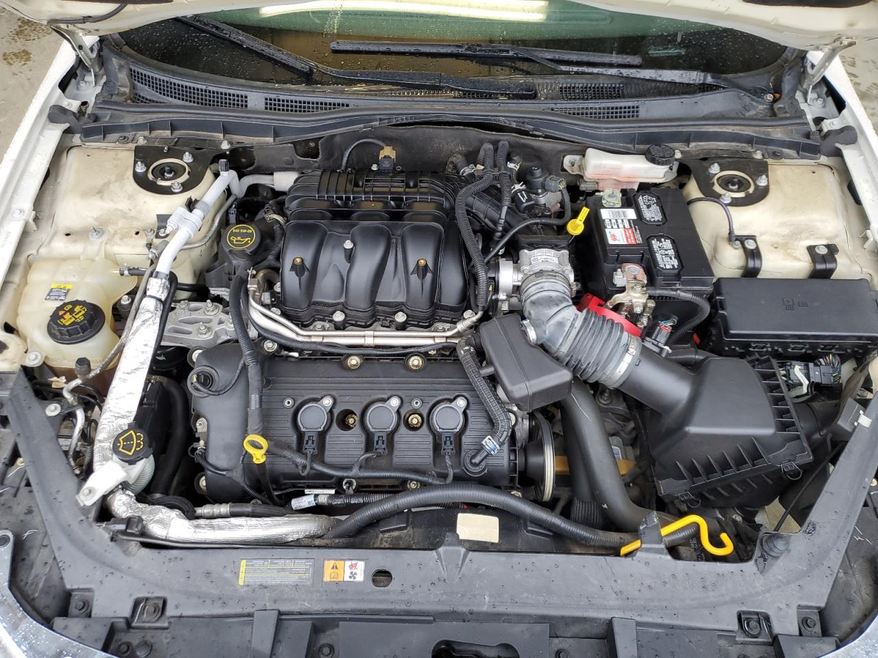 2012 Ford Fusion - Image 11