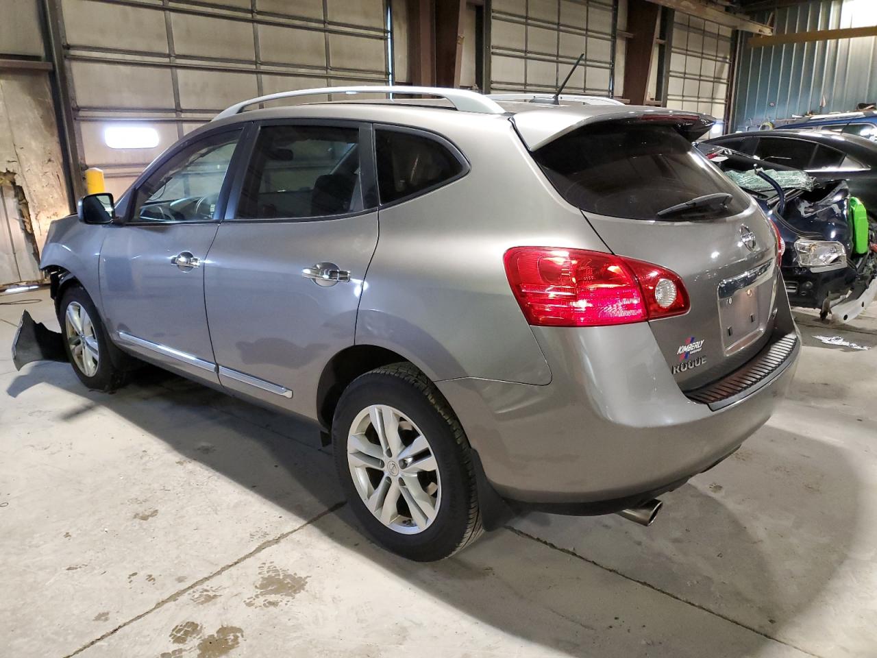 2012 Nissan Rogue - Image 2