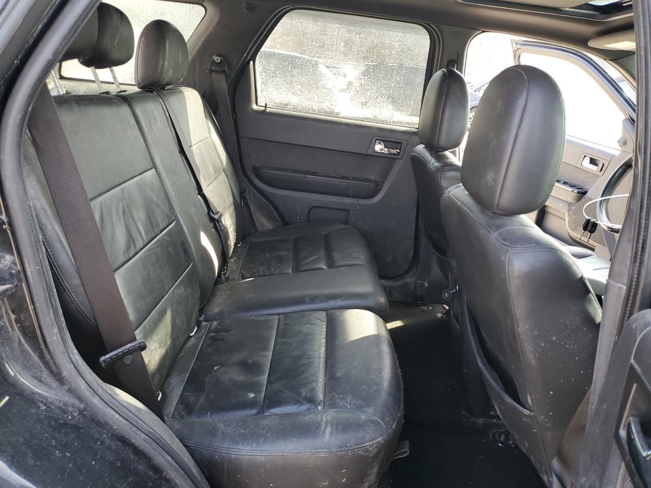 2011 Ford Escape - Image 11