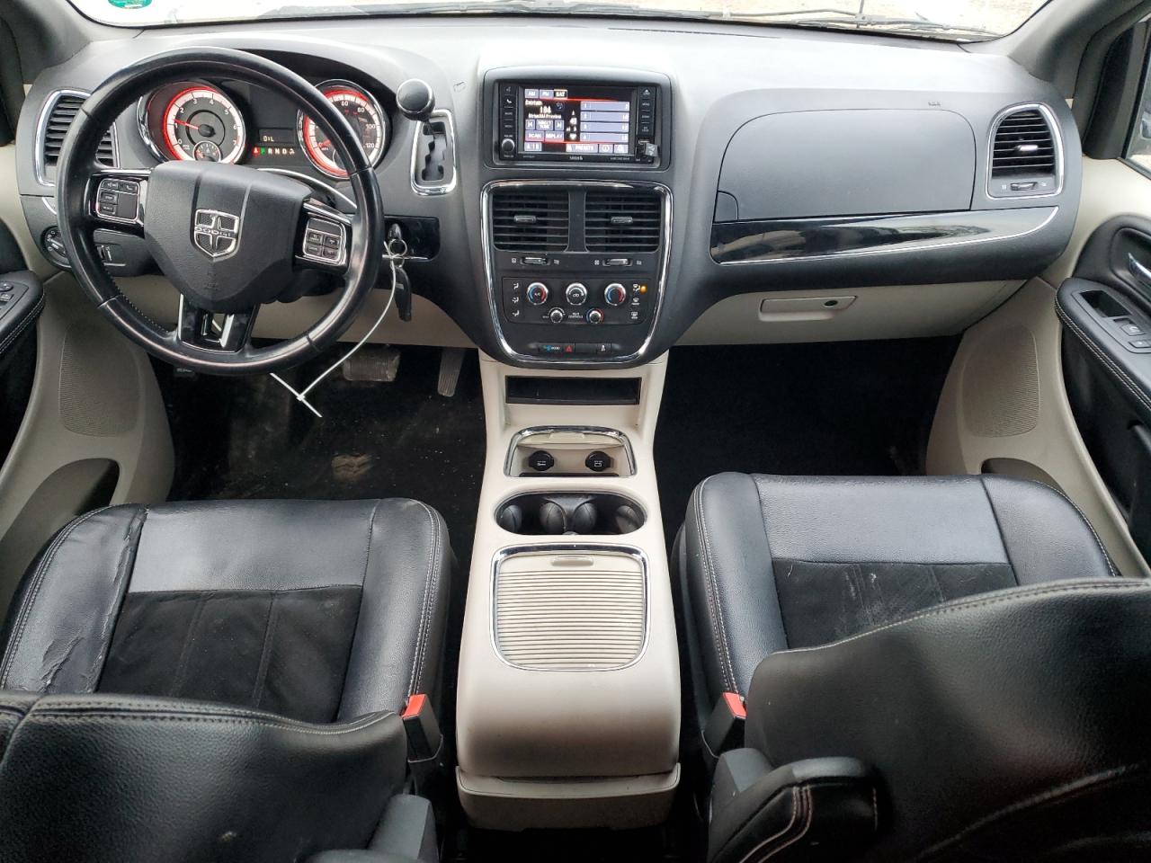 2017 Dodge Caravan - Image 8