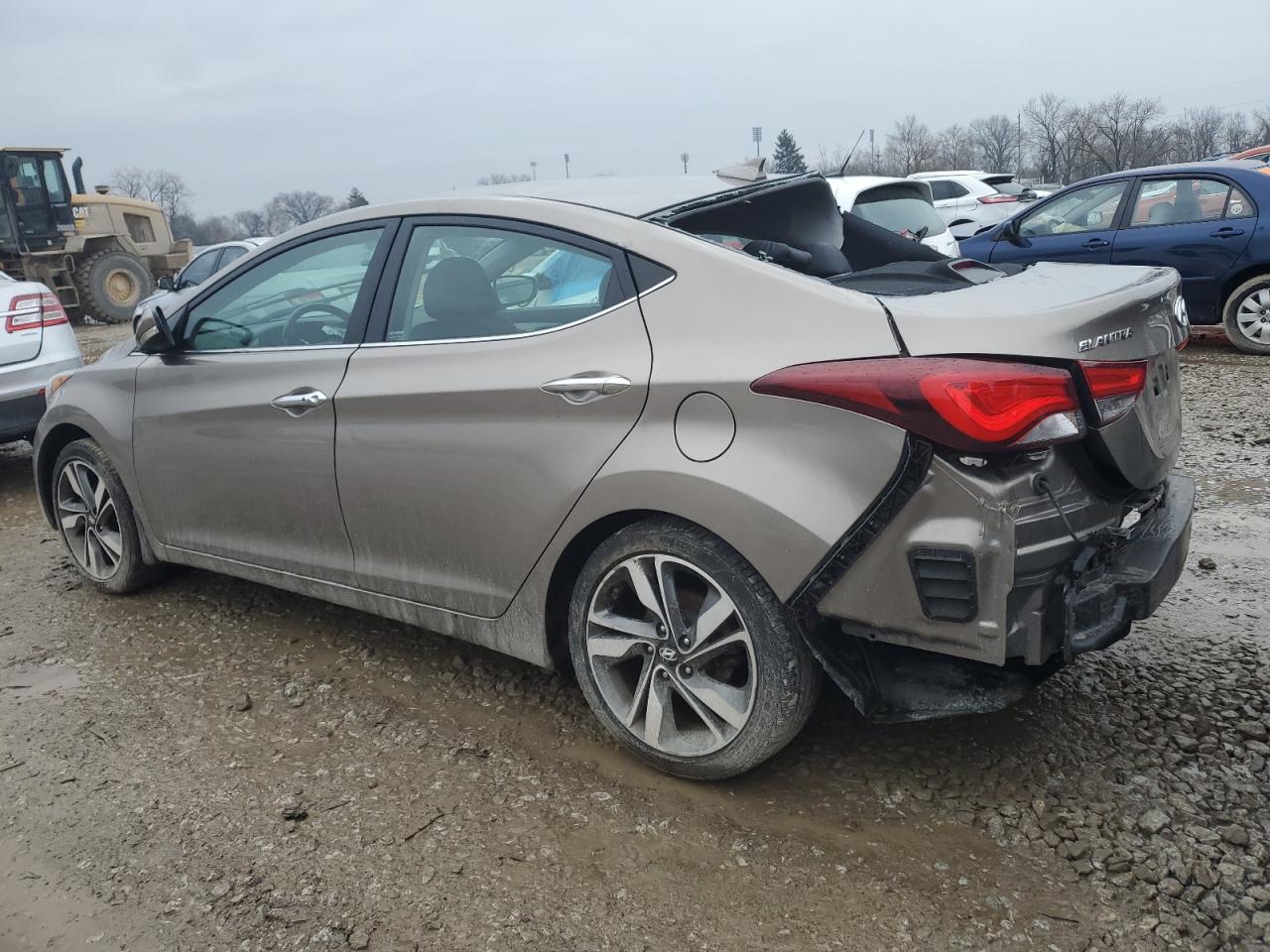 2015 Hyundai Elantra - Image 2