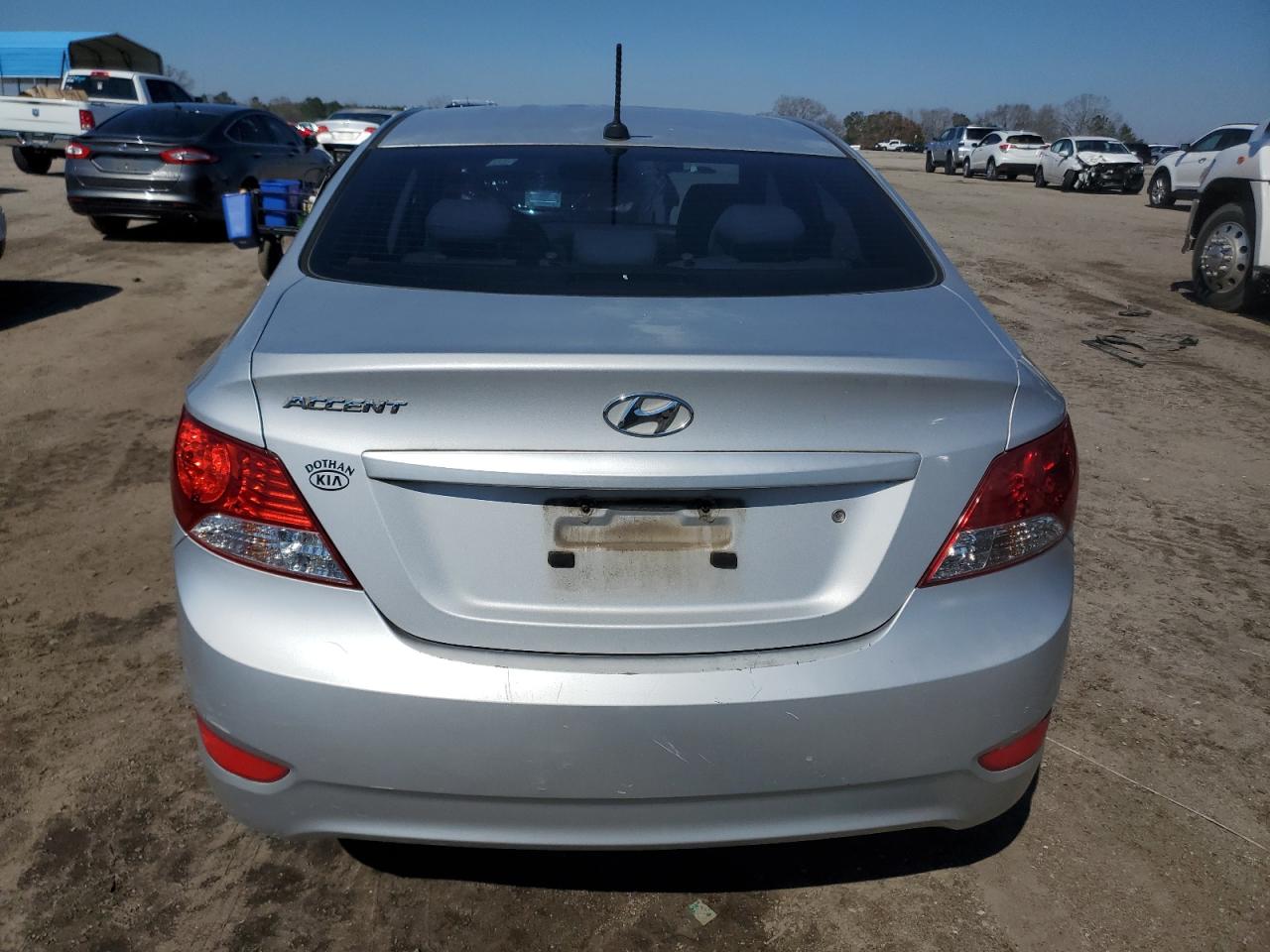 2013 Hyundai Accent - Image 6
