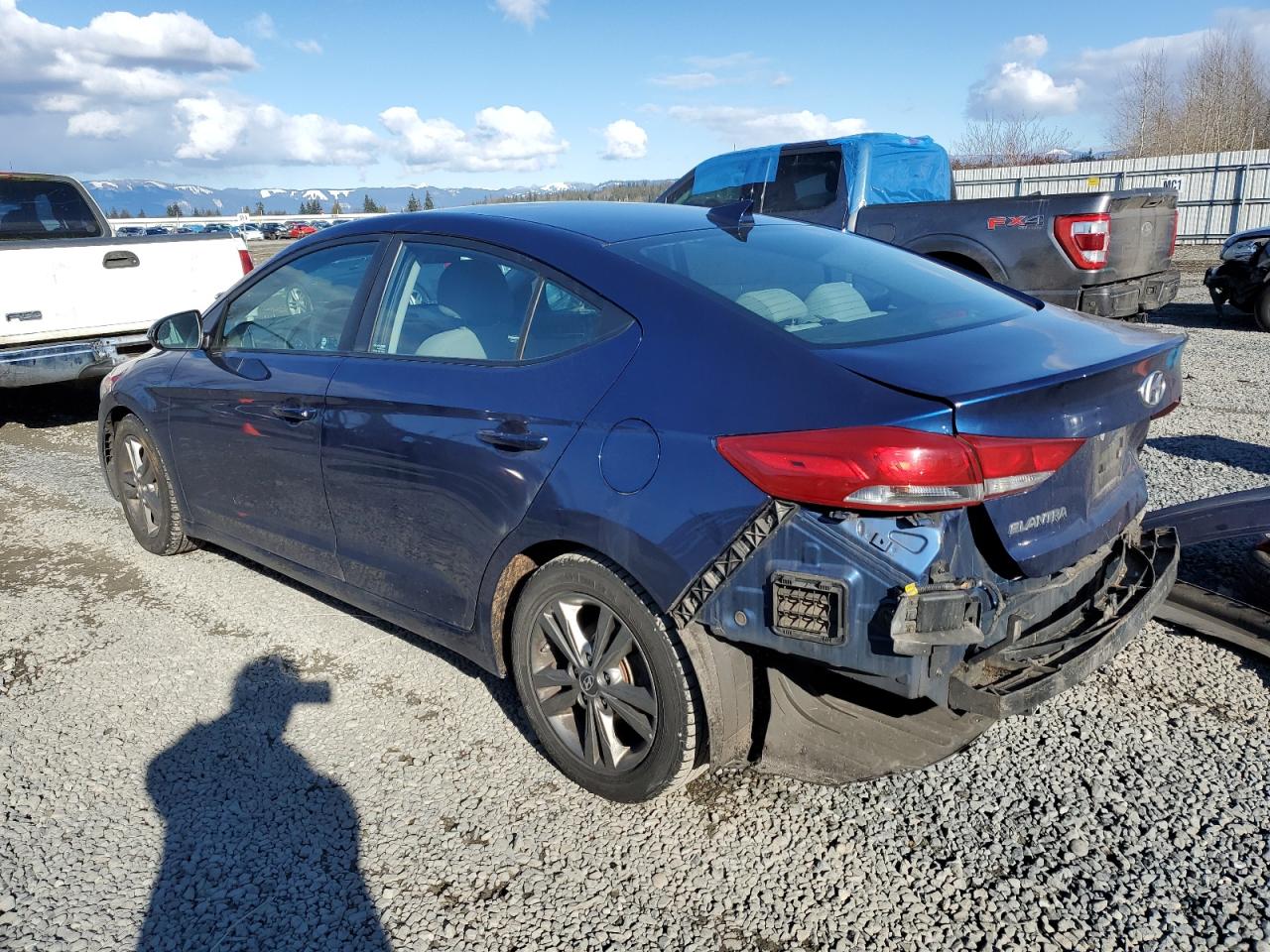 2018 Hyundai Elantra - Image 2