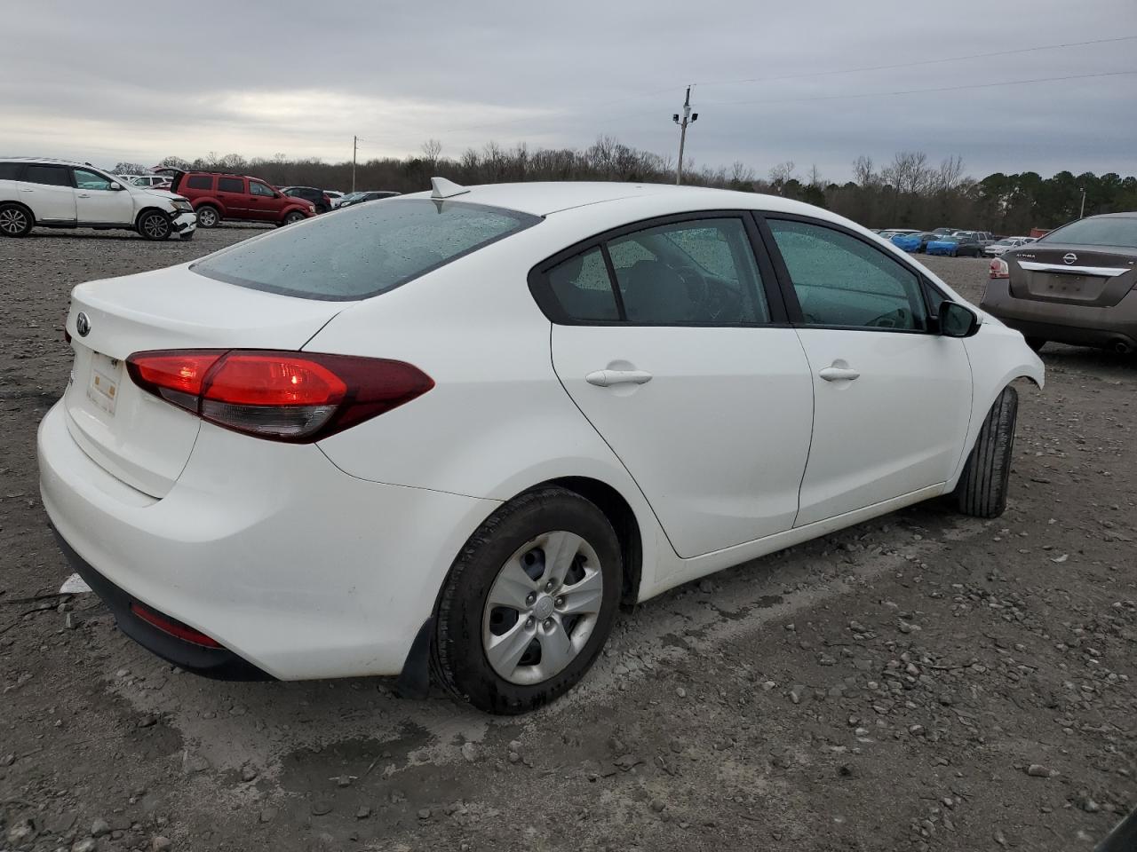 2017 Kia Forte - Image 3
