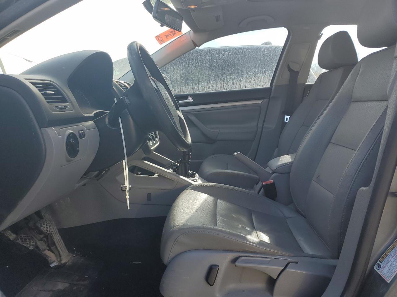 2007 Volkswagen Jetta - Image 7