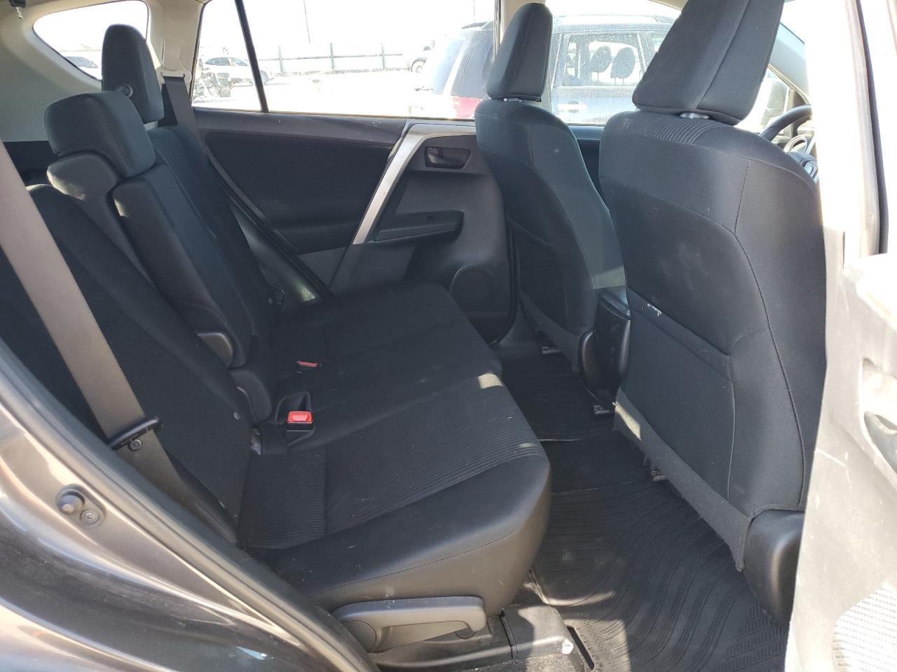 2014 Toyota RAV 4 - Image 11