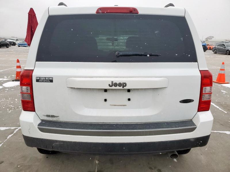 Parquets JEEP PATRIOT 2016 Biały