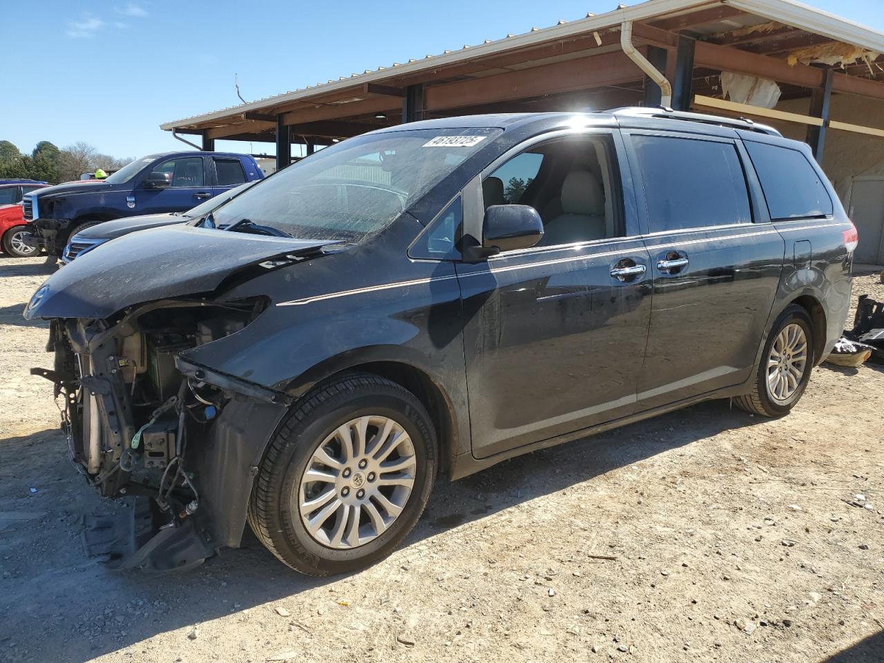 2011 Toyota Sienna - Image 1