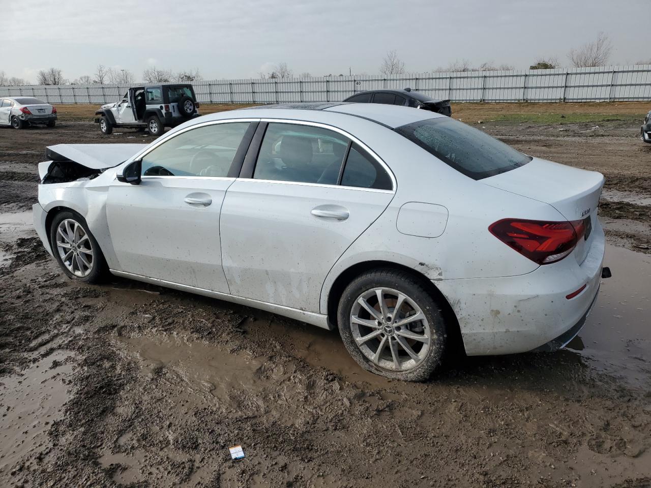 2020 Mercedes-Benz A-klasse - Image 2