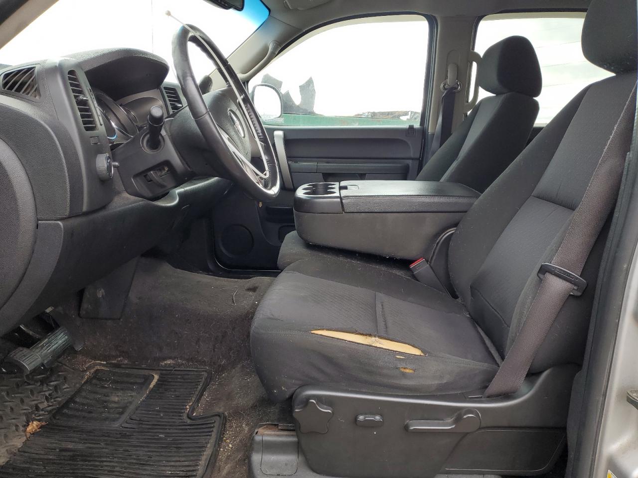 2011 GMC Sierra - Image 7
