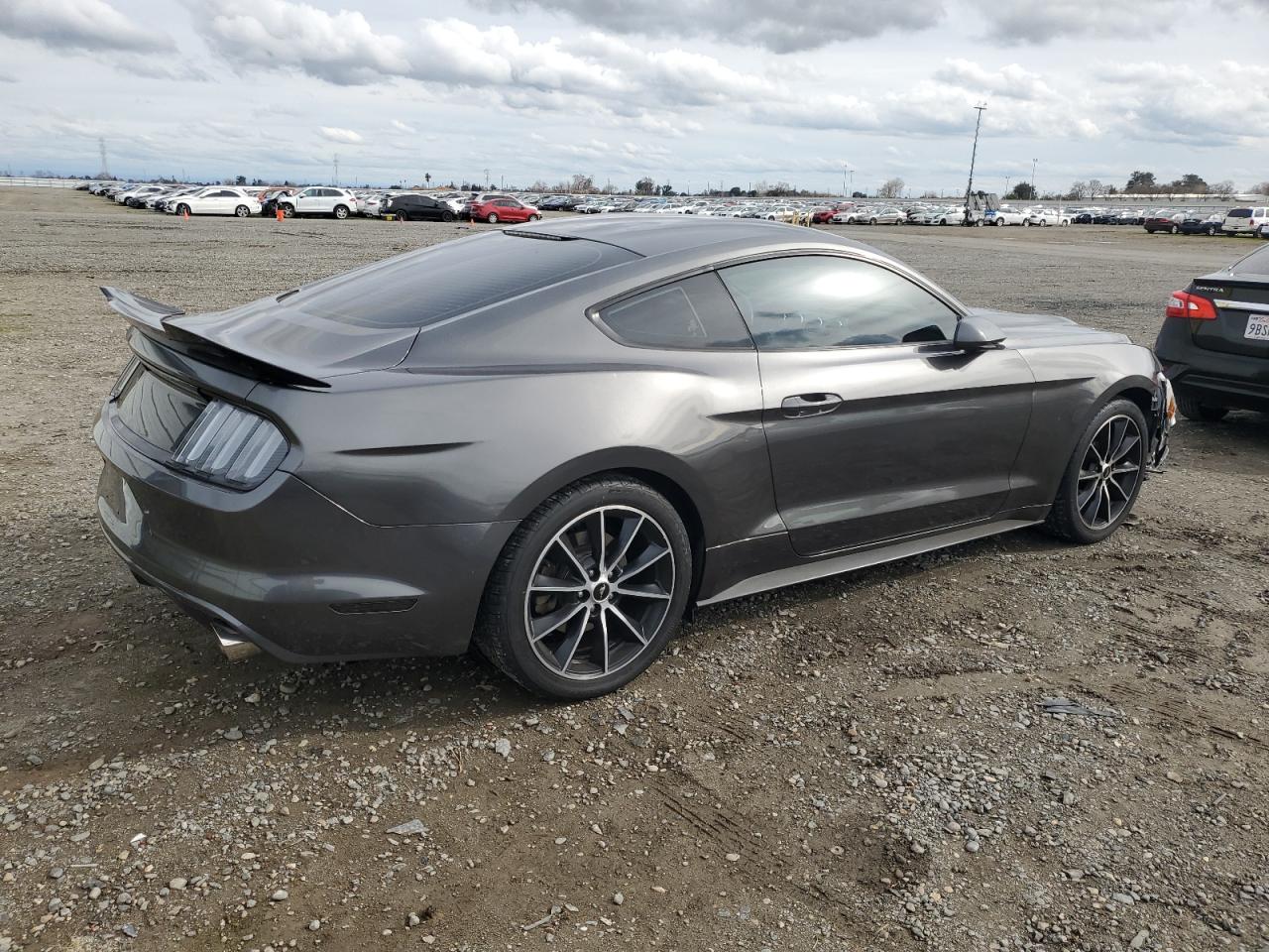 2015 Ford Mustang - Image 3