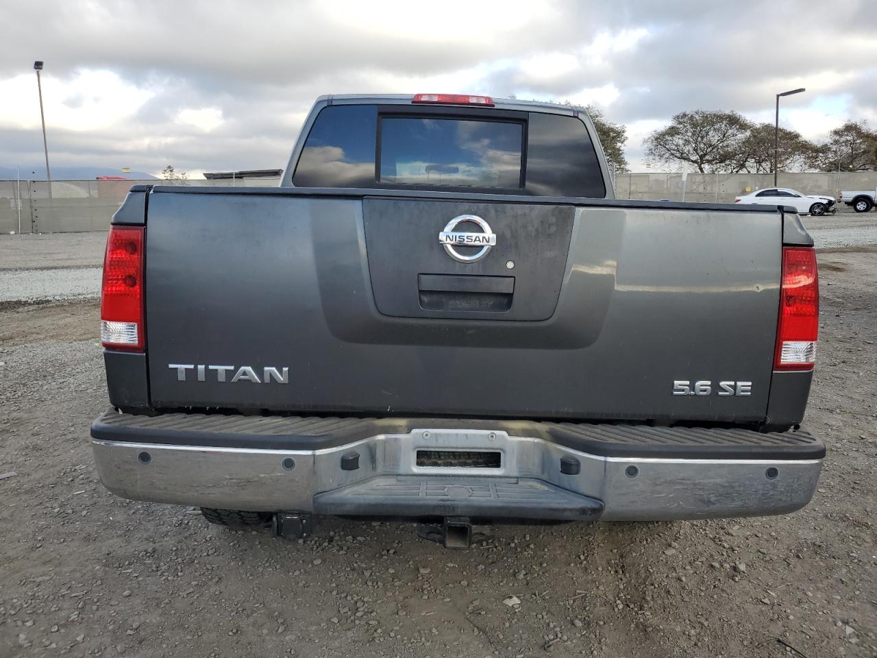 2009 Nissan Titan - Image 6