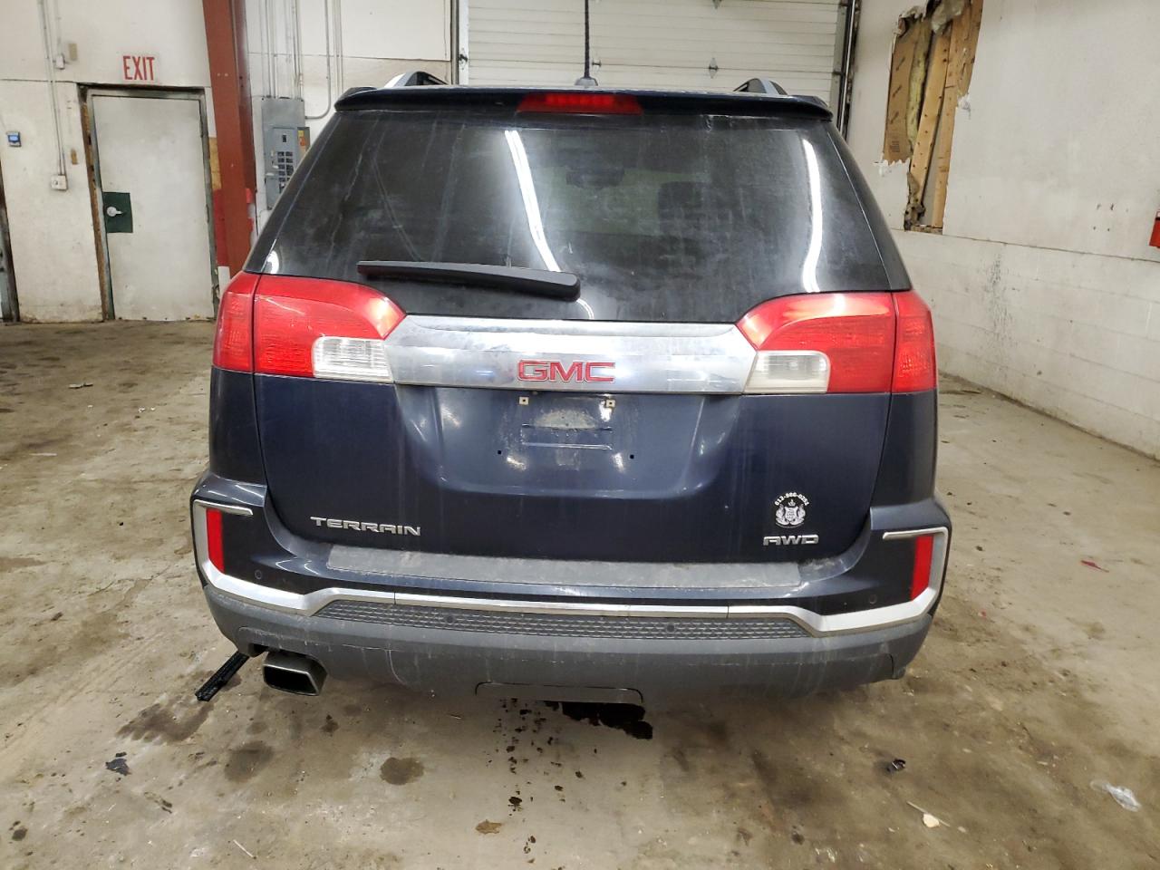 2017 GMC Terrain - Image 6