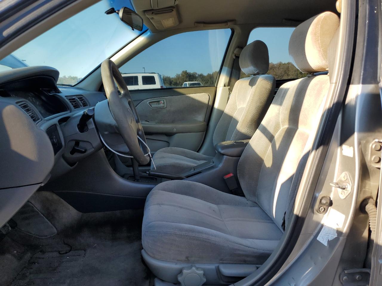 1998 Toyota Camry - Image 7