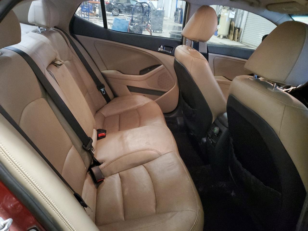 2013 Kia Optima - Image 10