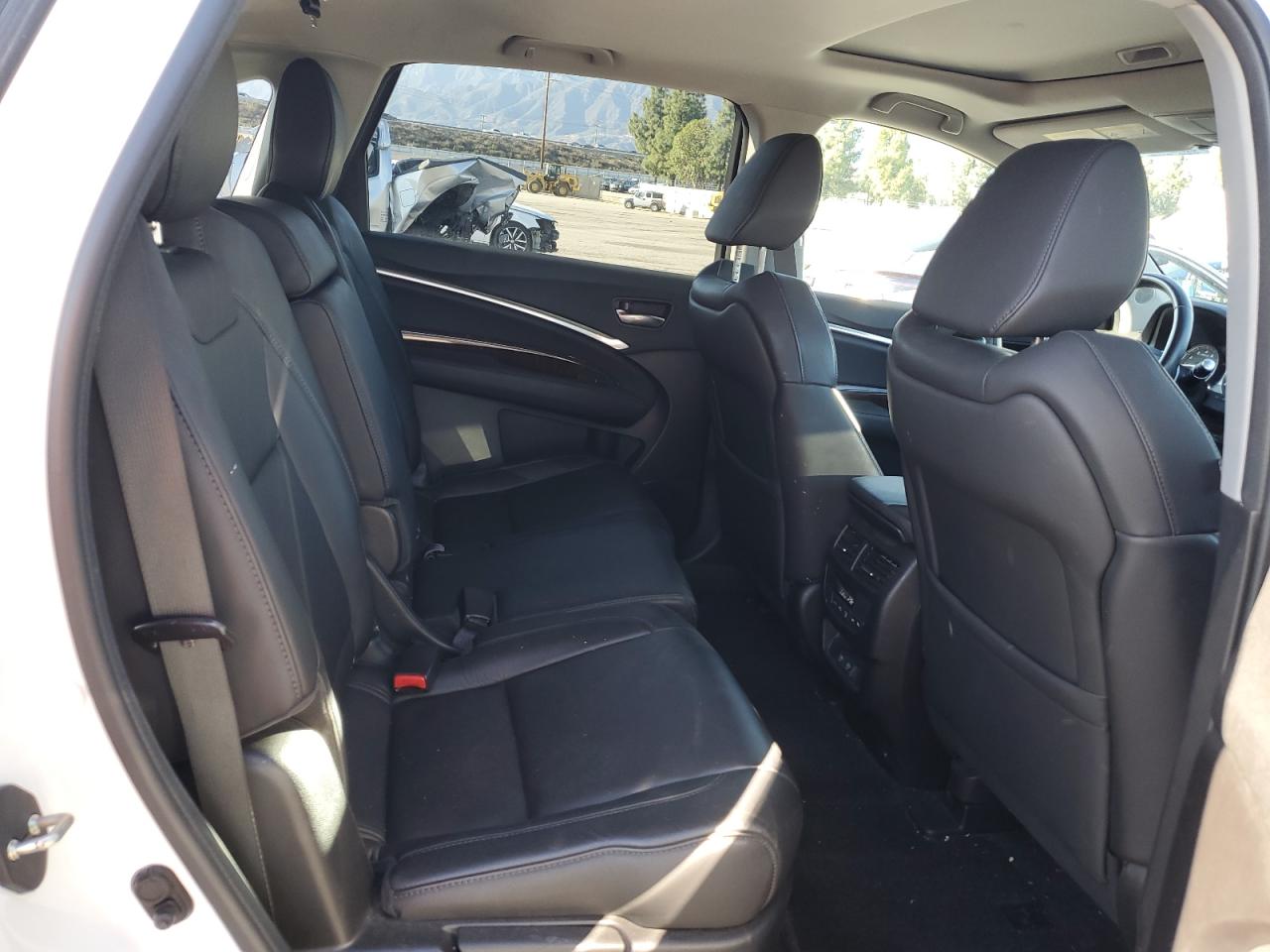 2017 Acura MDX - Image 11
