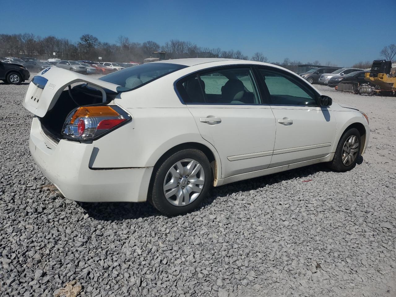 2012 Nissan Altima - Image 3