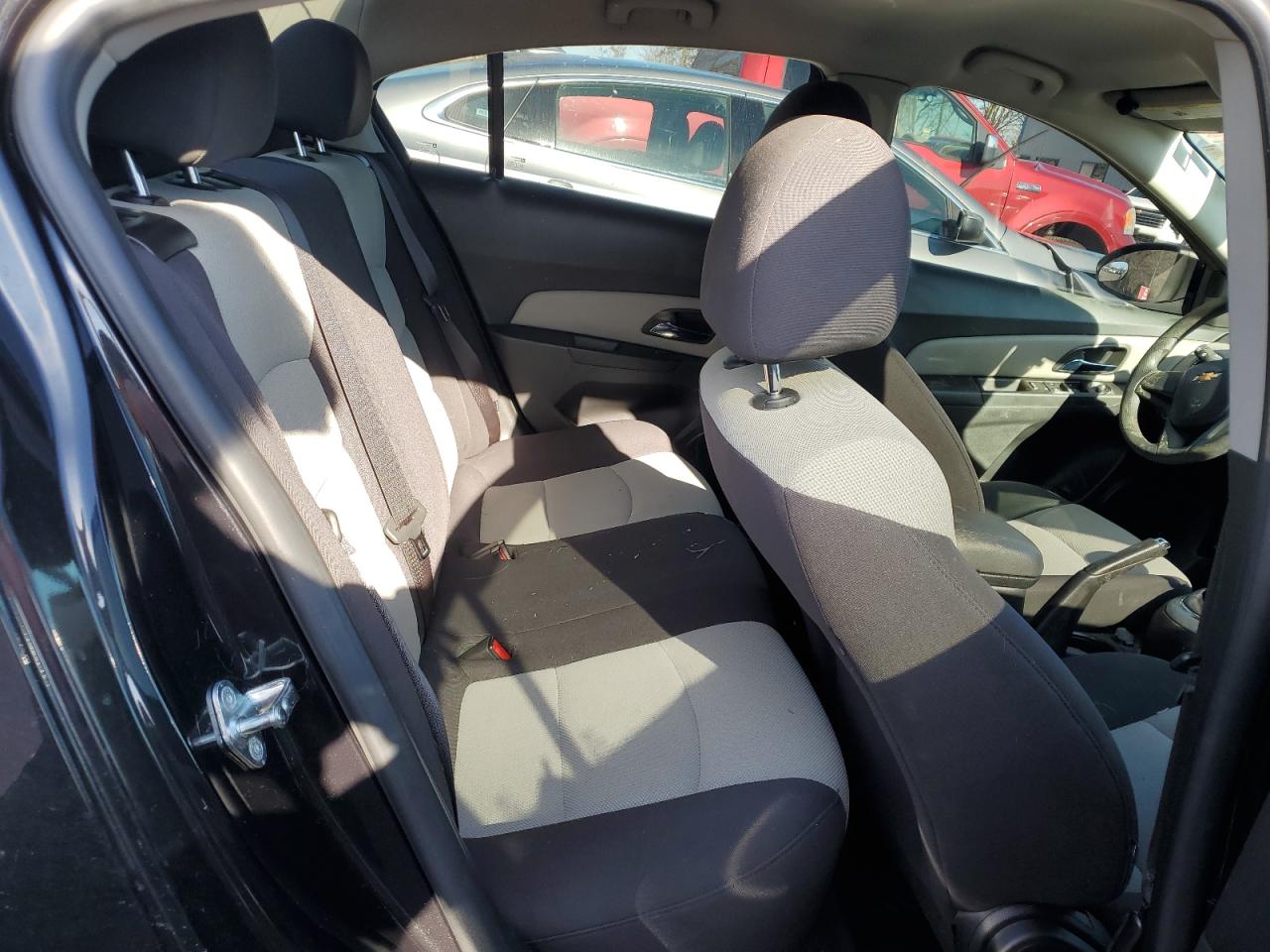 2015 Chevrolet Cruze - Image 10