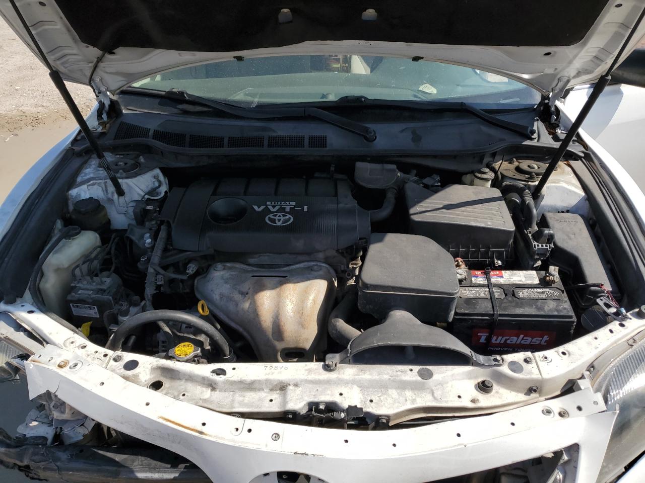 2010 Toyota Camry - Image 11