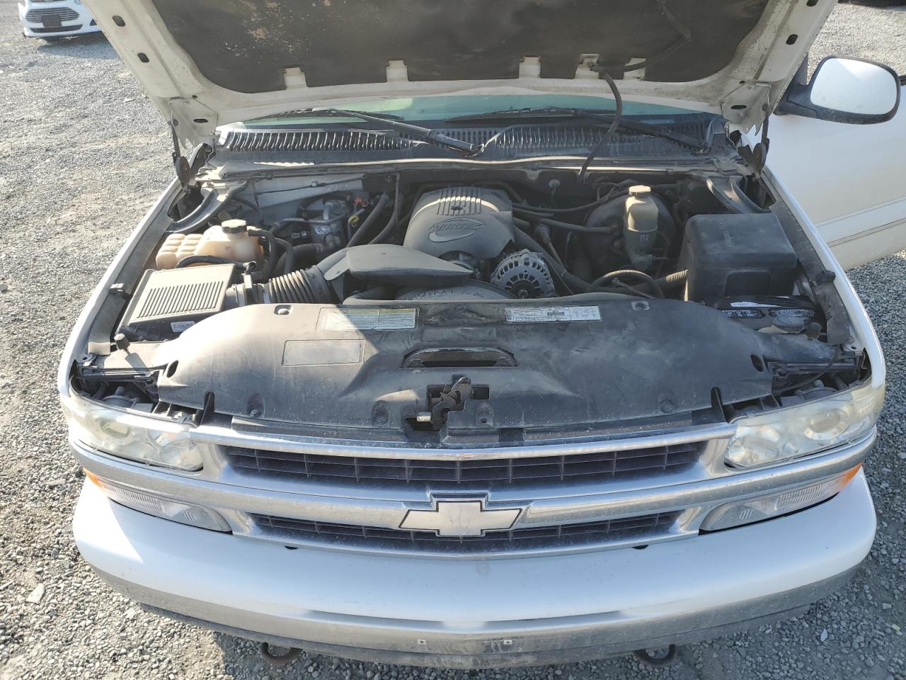 2001 Chevrolet Tahoe - Image 13