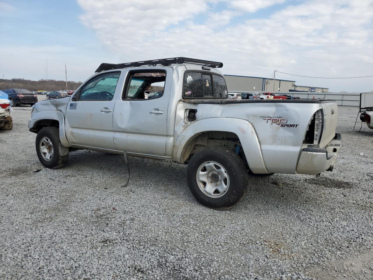 2011 Toyota Tacoma - Image 2