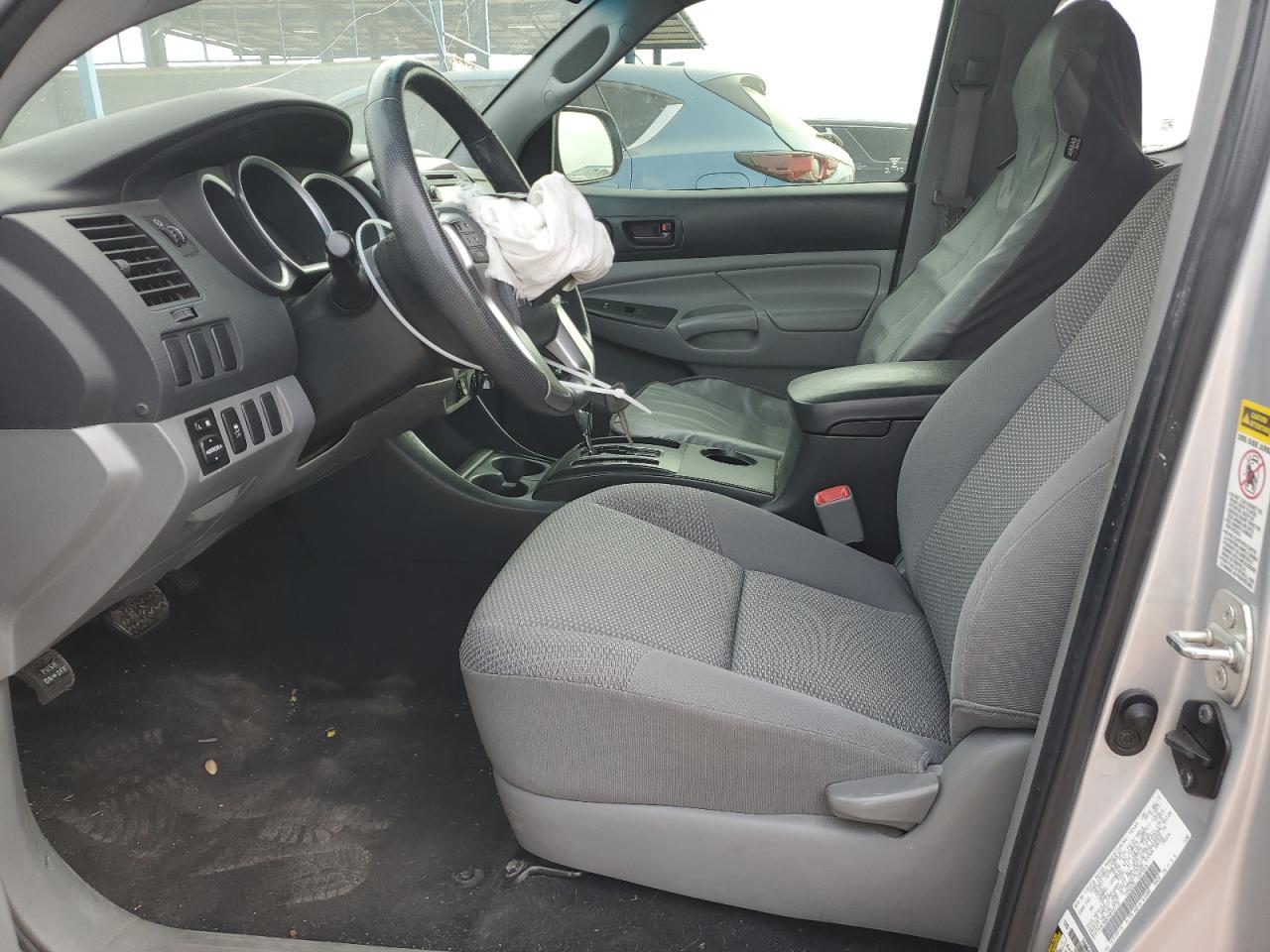 2013 Toyota Tacoma - Image 7