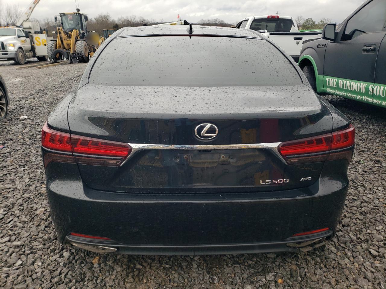 2021 Lexus LS - Image 6