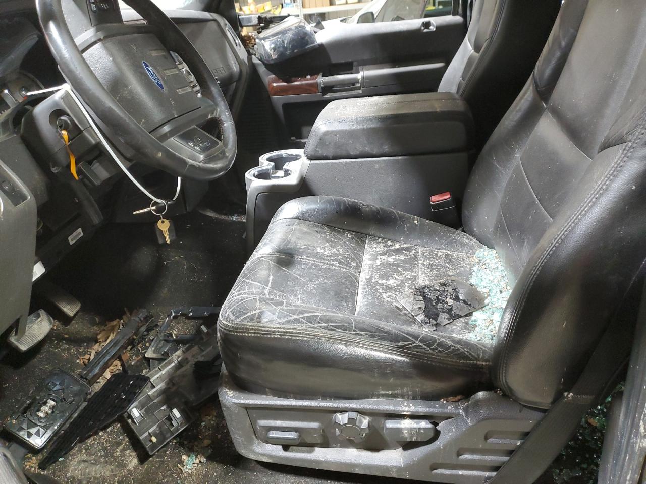 2009 Ford F250 - Image 7