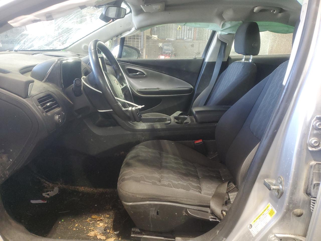 2015 Chevrolet Volt - Image 7