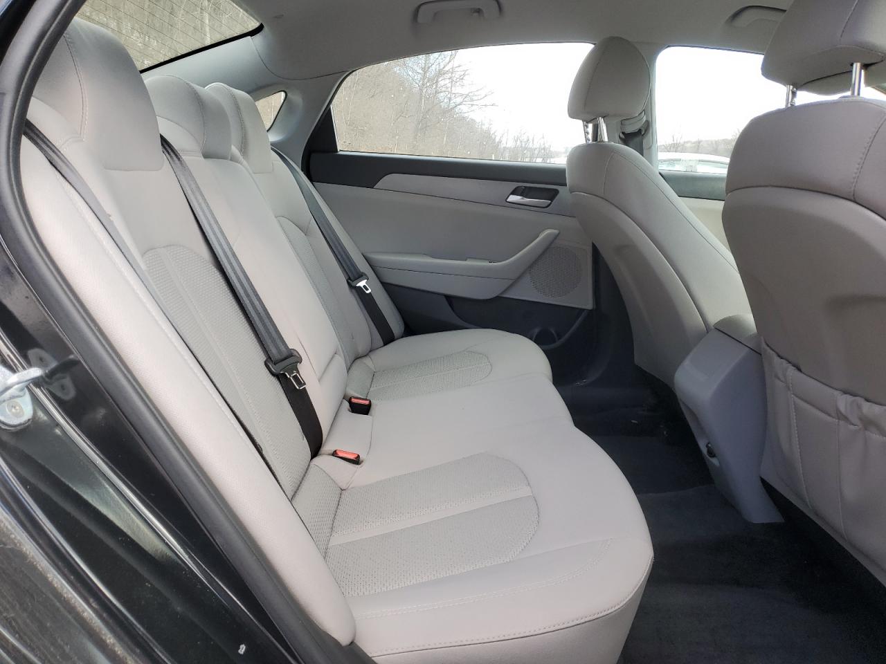 2019 Hyundai Sonata - Image 11