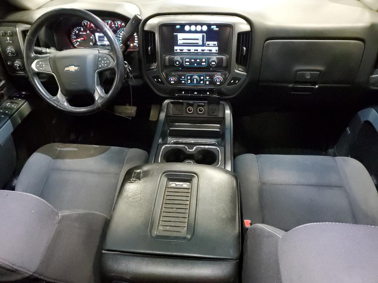 2017 Chevrolet Silverado - Image 8