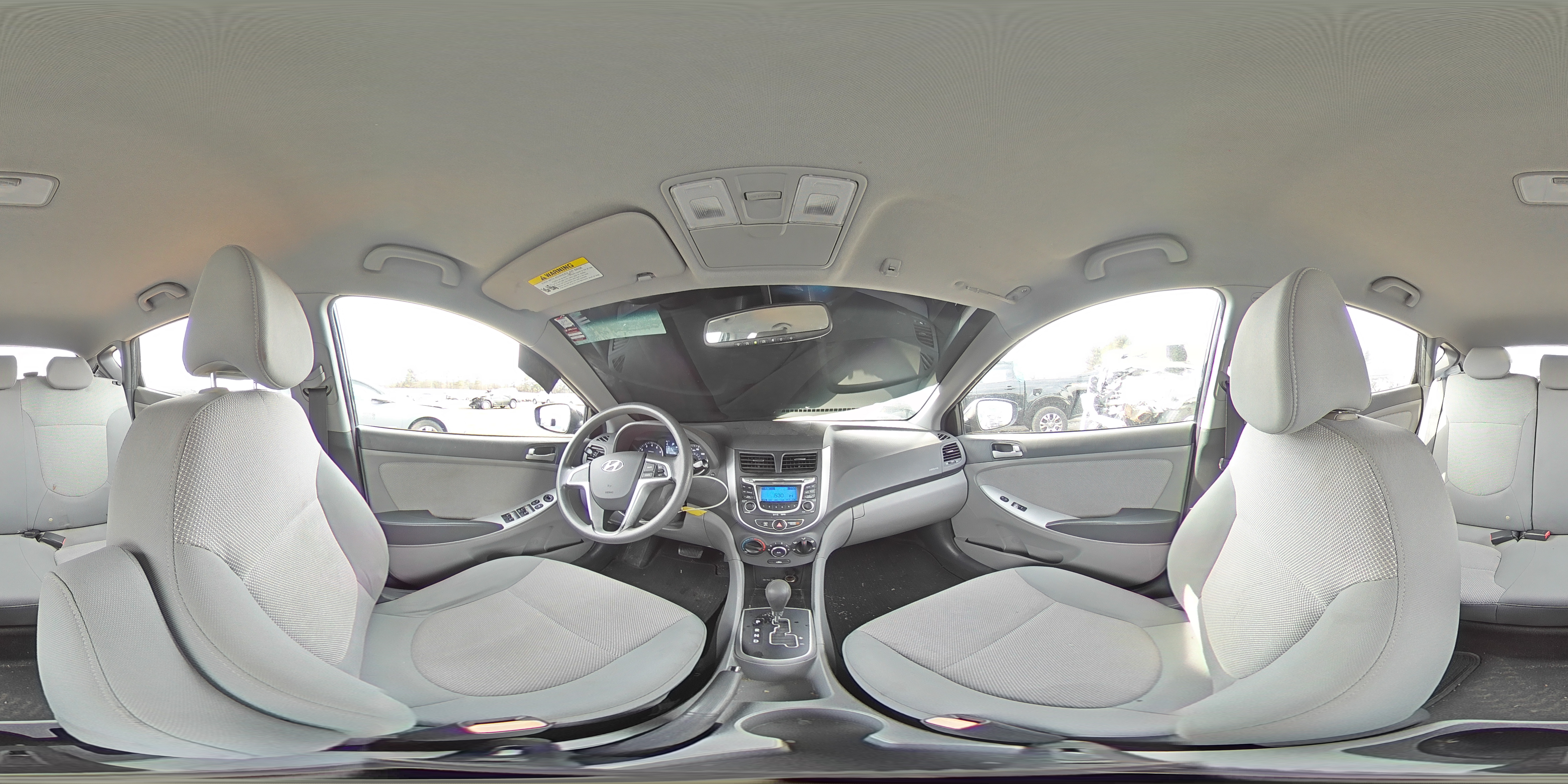 2013 Hyundai Accent - Image 13