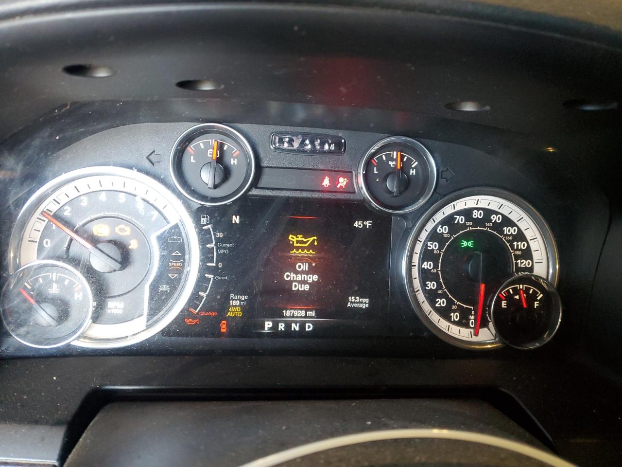 2013 RAM 1500 - Image 9