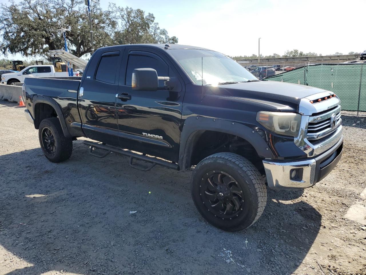 2015 Toyota Tundra - Image 4