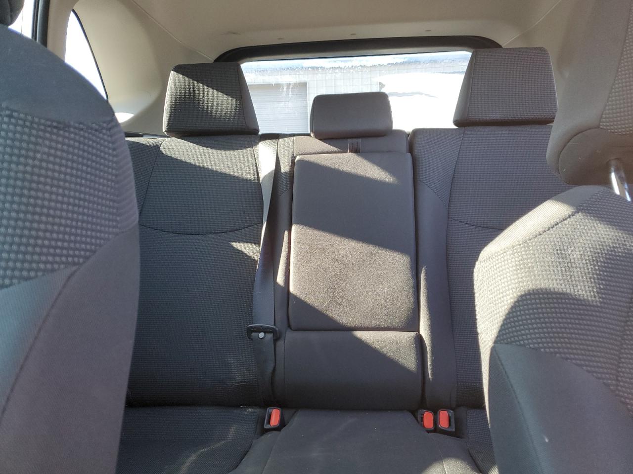 2024 Toyota RAV 4 - Image 10