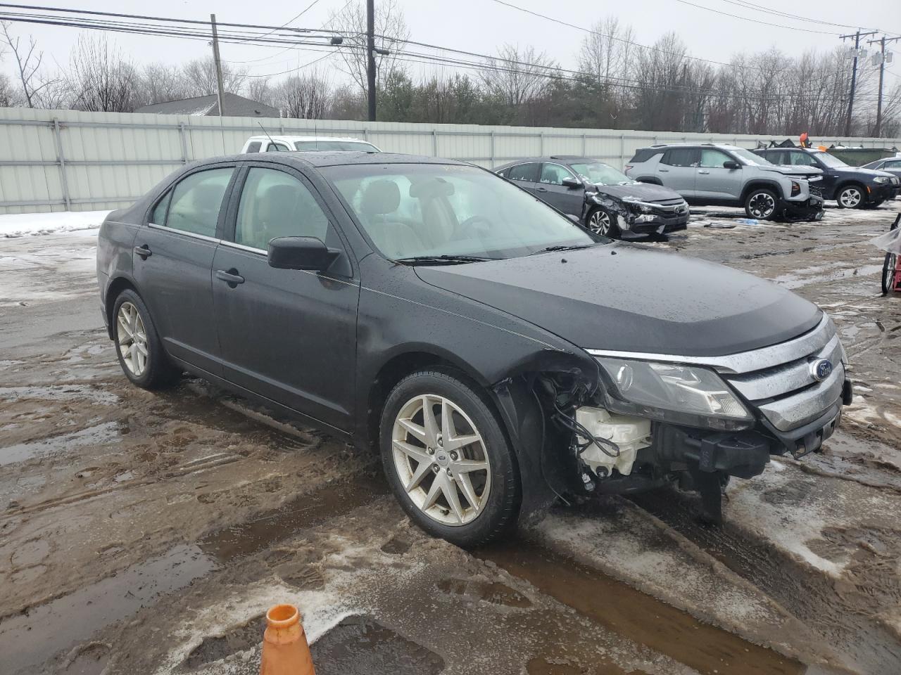 2011 Ford Fusion - Image 4