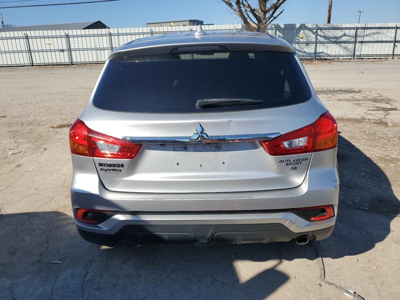 2019 Mitsubishi Outlander - Image 6