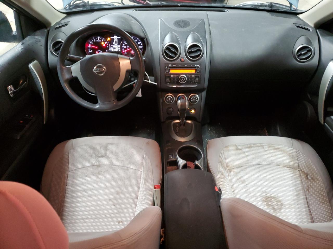 2015 Nissan Rogue - Image 8