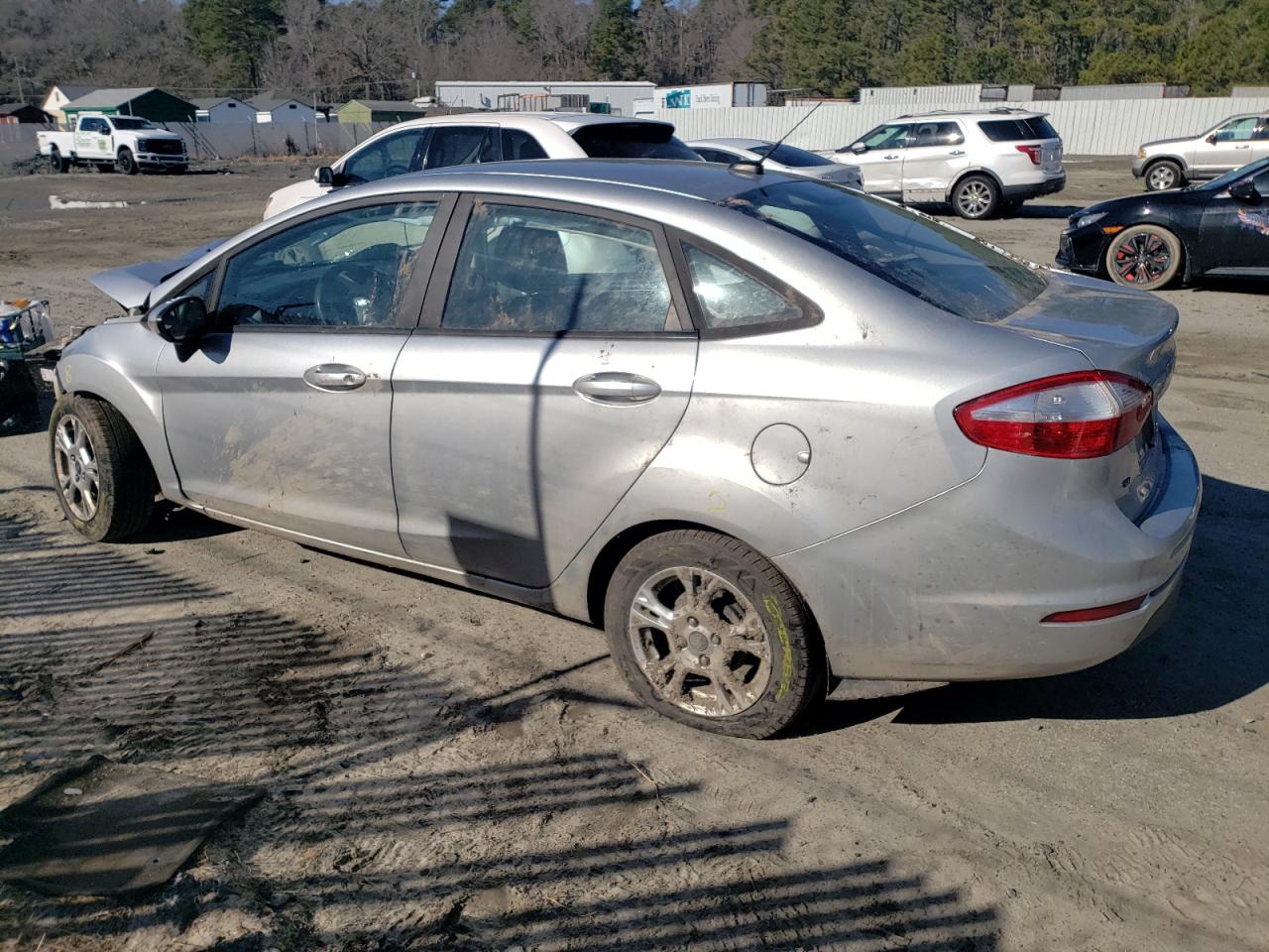 2015 Ford Fiesta - Image 2