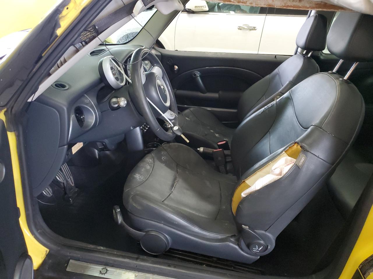 2004 MINI Cooper - Image 7