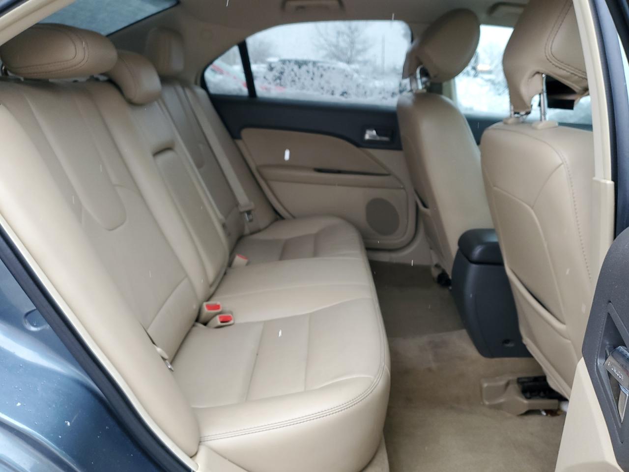 2012 Ford Fusion - Image 11