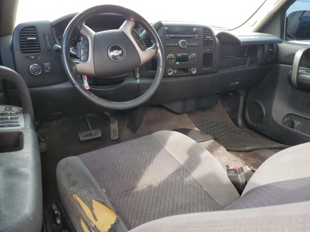 2009 Chevrolet Silverado - Image 8
